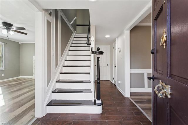 380 Circuit Ln Unit F, Newport News, VA 23608