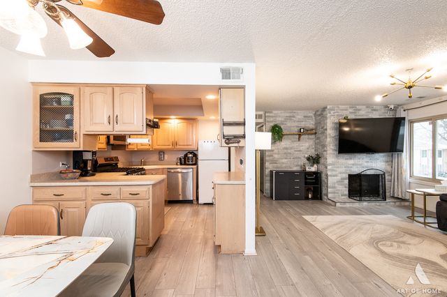 15713 orlan brook Drive 100, Orland Park, IL 60462