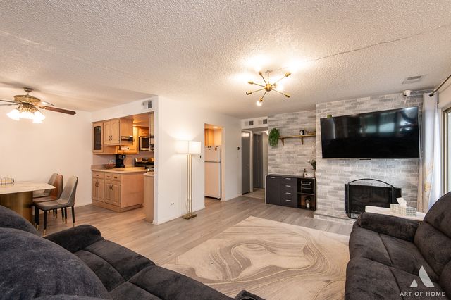 15713 orlan brook Drive 100, Orland Park, IL 60462