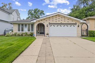1012 Courtland Avenue, Park Ridge, IL 60068
