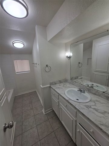 5415 Spruce View Drive, Dallas, TX 75232