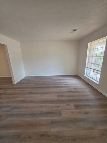 5415 Spruce View Drive, Dallas, TX 75232