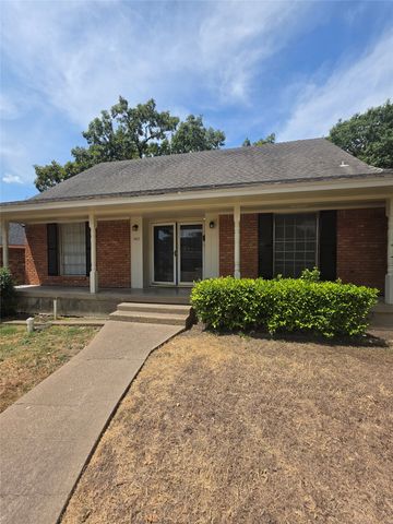 5415 Spruce View Drive, Dallas, TX 75232