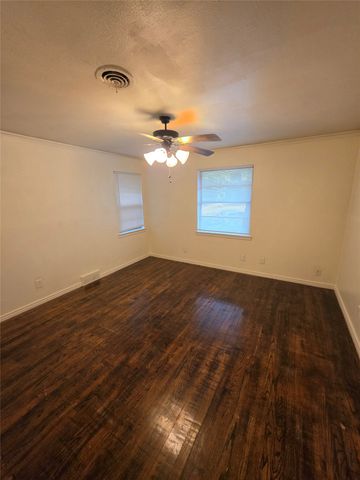 5415 Spruce View Drive, Dallas, TX 75232