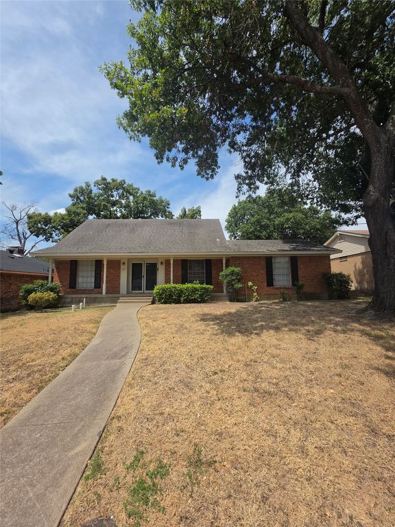 5415 Spruce View Drive, Dallas, TX 75232