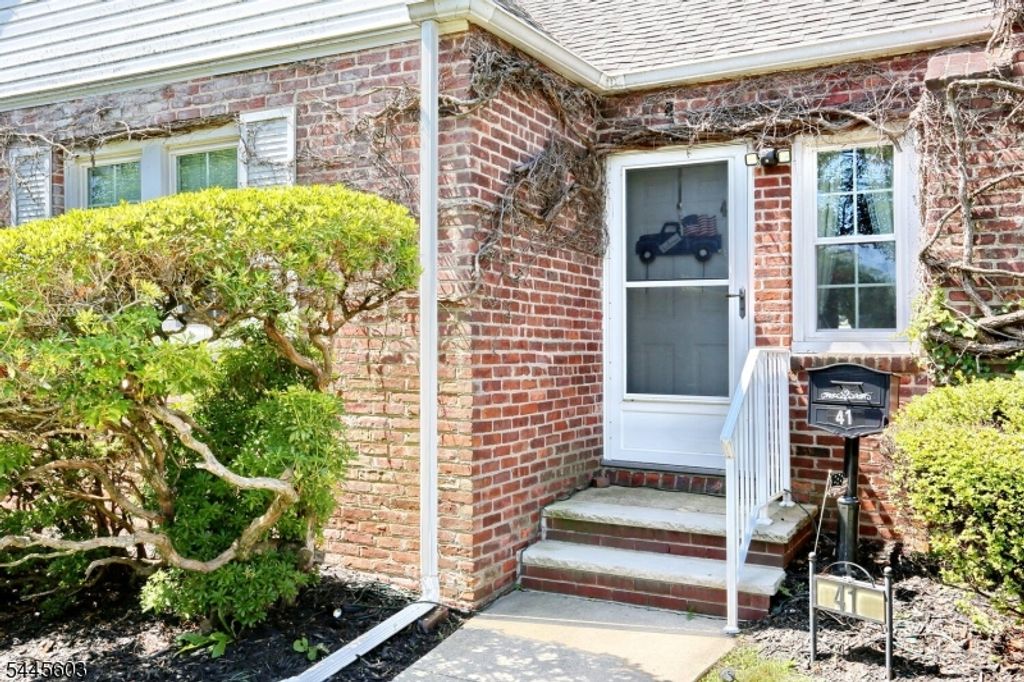 41 Martin Ave, Clifton City, NJ 07012 — photo 2