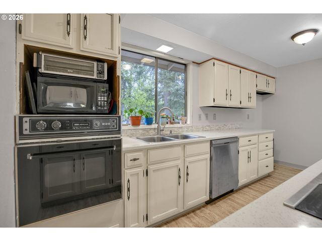 14875 Sw 79TH Ave, Portland, OR 97224