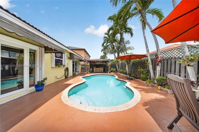 16437 SW 76th Terrace, Miami, FL 33193