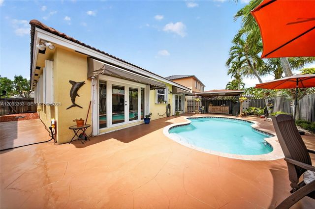 16437 SW 76th Terrace, Miami, FL 33193