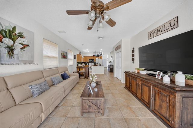 16437 SW 76th Terrace, Miami, FL 33193