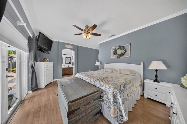 16437 SW 76th Terrace, Miami, FL 33193