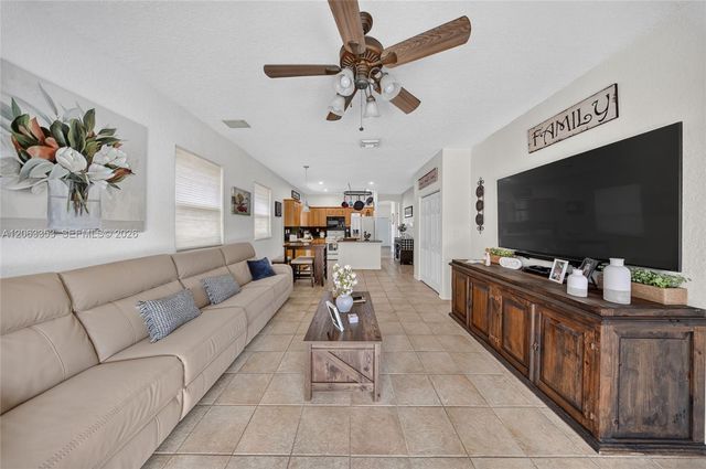 16437 SW 76th Terrace, Miami, FL 33193