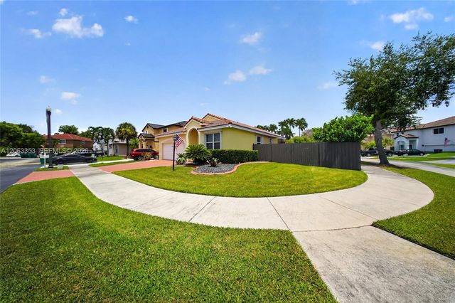 16437 SW 76th Terrace, Miami, FL 33193