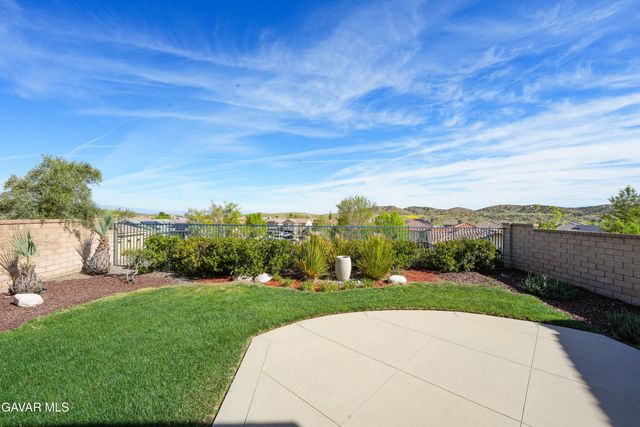 2721 Goldenrain Street, Palmdale, CA 93551