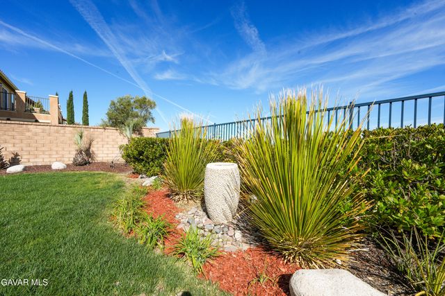 2721 Goldenrain Street, Palmdale, CA 93551