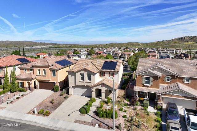 2721 Goldenrain Street, Palmdale, CA 93551