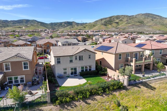 2721 Goldenrain Street, Palmdale, CA 93551