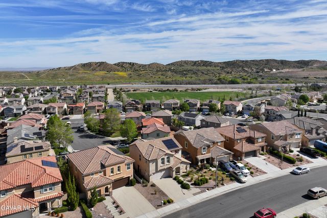 2721 Goldenrain Street, Palmdale, CA 93551