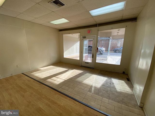 19 N FRONT ST, Steelton, PA 17113