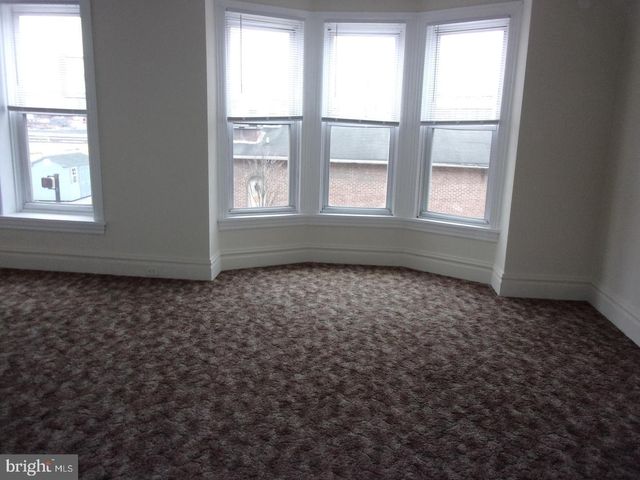 19 N FRONT ST, Steelton, PA 17113