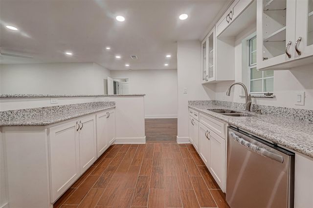 5703 Belmark Street, Houston, TX 77033