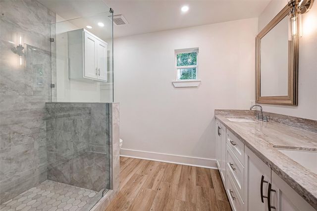 5703 Belmark Street, Houston, TX 77033