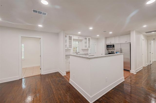 5703 Belmark Street, Houston, TX 77033