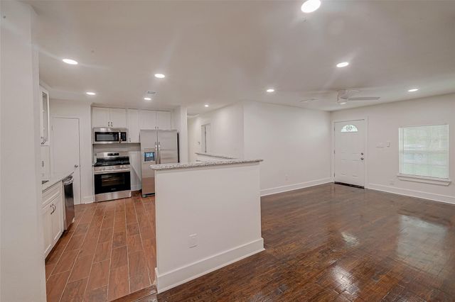 5703 Belmark Street, Houston, TX 77033