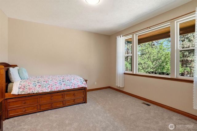 9524 E Northrim Ln, Spokane, WA 99217