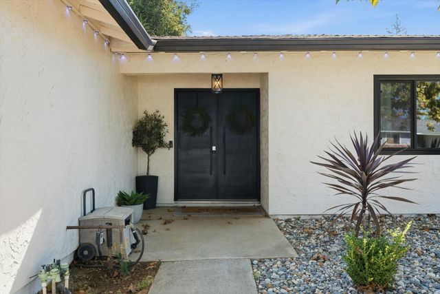 3340 Hartselle Way, Sacramento, CA 95827