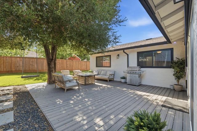 3340 Hartselle Way, Sacramento, CA 95827