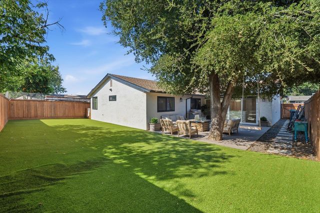 3340 Hartselle Way, Sacramento, CA 95827
