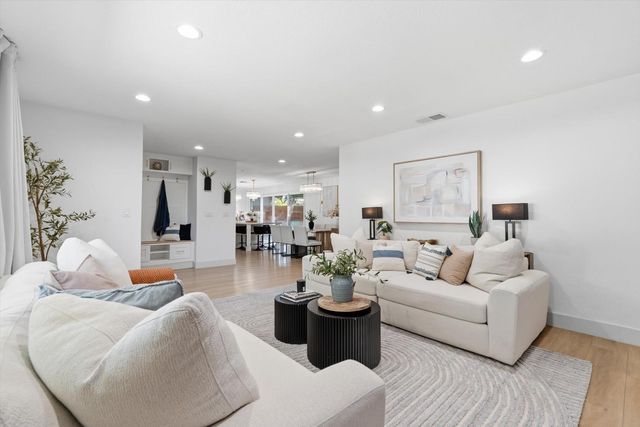 3340 Hartselle Way, Sacramento, CA 95827
