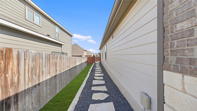 3640 Space Cloud DR, New Braunfels, TX 78130