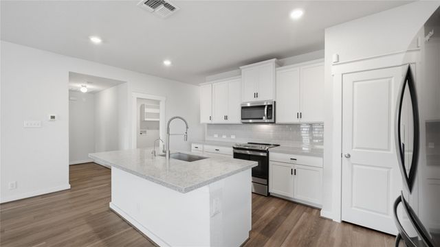 3640 Space Cloud DR, New Braunfels, TX 78130