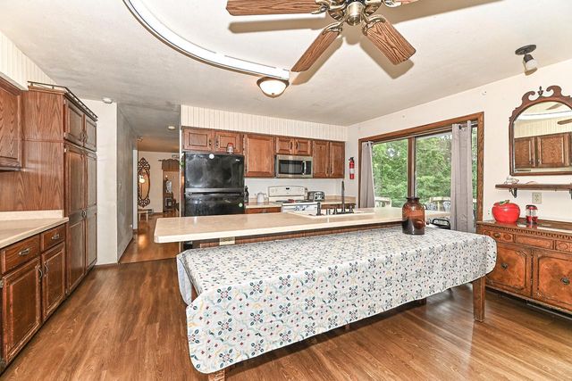 S70W20099 Adrian DRIVE, Muskego, WI 53150
