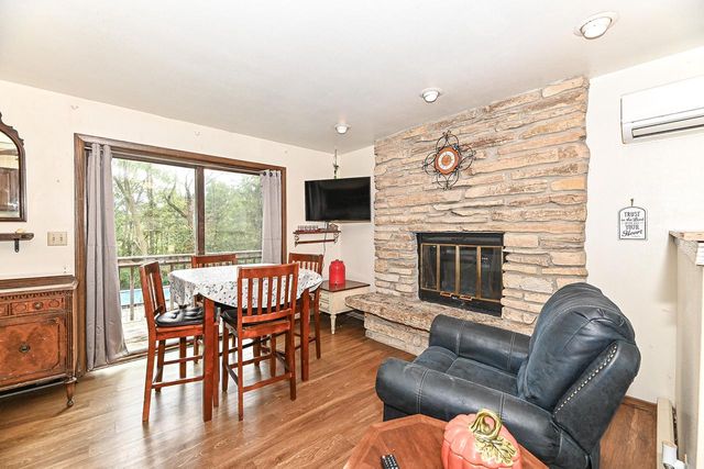 S70W20099 Adrian DRIVE, Muskego, WI 53150