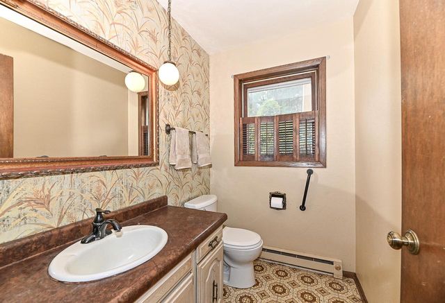 S70W20099 Adrian DRIVE, Muskego, WI 53150