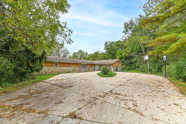 S70W20099 Adrian DRIVE, Muskego, WI 53150