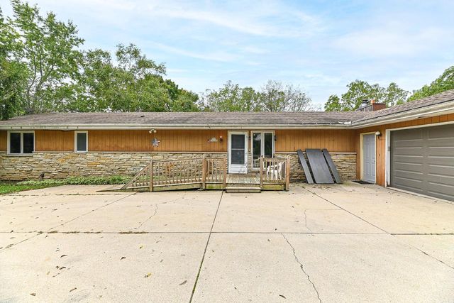 S70W20099 Adrian DRIVE, Muskego, WI 53150