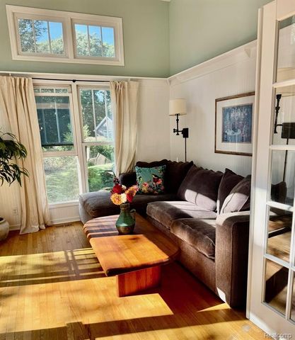 11536 Oak Grove Road, Grand Haven, MI 49417