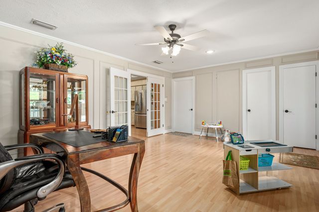 709 Chaffee Court, Arlington, TX 76006