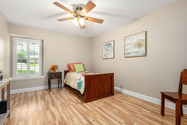 709 Chaffee Court, Arlington, TX 76006