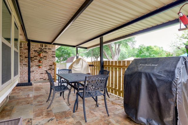 709 Chaffee Court, Arlington, TX 76006