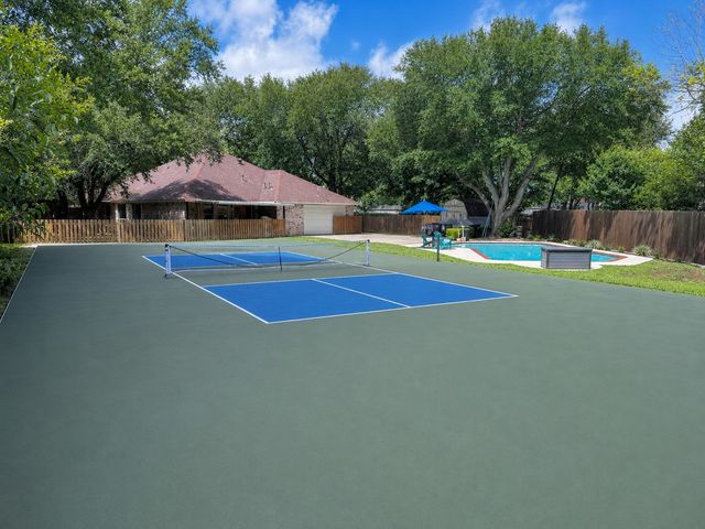 709 Chaffee Court, Arlington, TX 76006