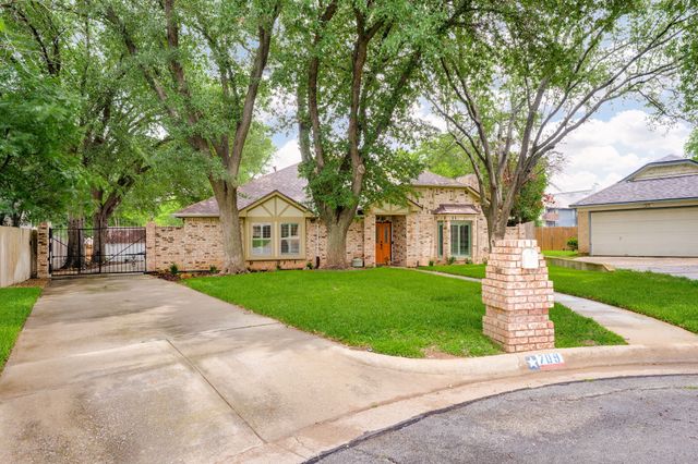 709 Chaffee Court, Arlington, TX 76006