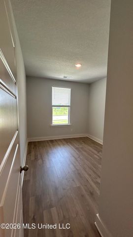 5427 Sipsey Way, Olive Branch, MS 38654