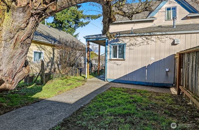 1328 Chestnut Street, Everett, WA 98201