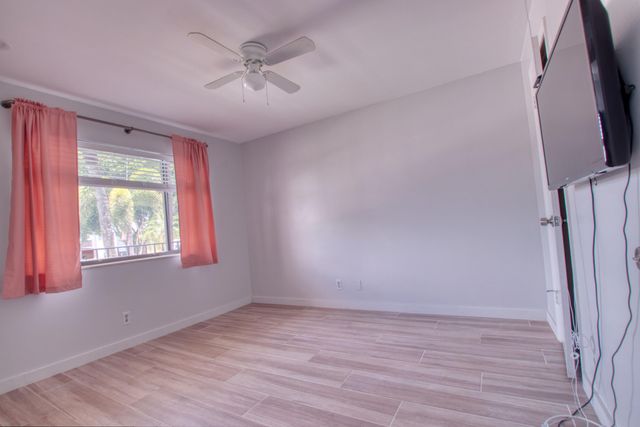 4471 Luxemburg Court 206, Lake Worth, FL 33467
