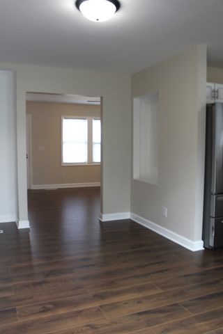 689 Bent Street, Elgin, IL 60120